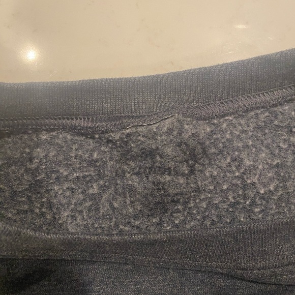 Busch Gardens Sweatshirt - Picture 3 of 3